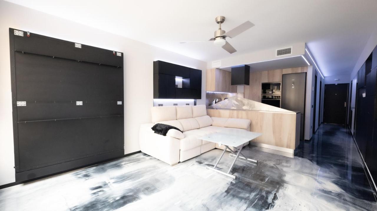 La Farola - Luxury Domotic Flat In Puerto Deportivo Apartment มาร์เบยา ภายนอก รูปภาพ