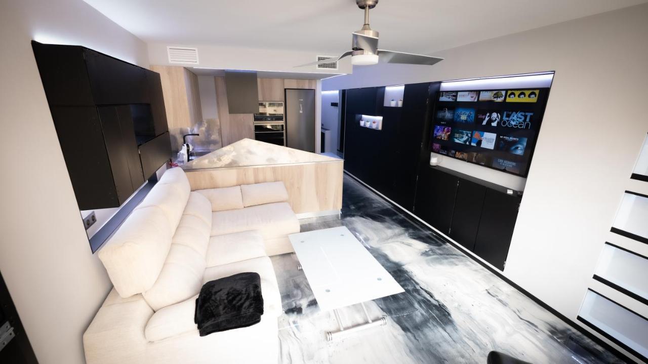 La Farola - Luxury Domotic Flat In Puerto Deportivo Apartment มาร์เบยา ภายนอก รูปภาพ